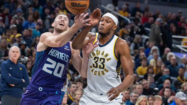 Indiana Pacers vs Charlotte Hornets Gordon Hayward Myles Turner
